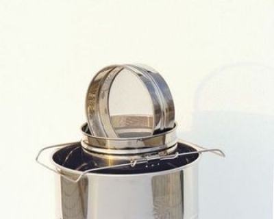 Honey strainer with double sieve, stainless steel, with extensible support